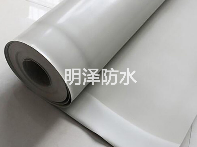 熱塑性聚烯烴（TPO）防水卷材